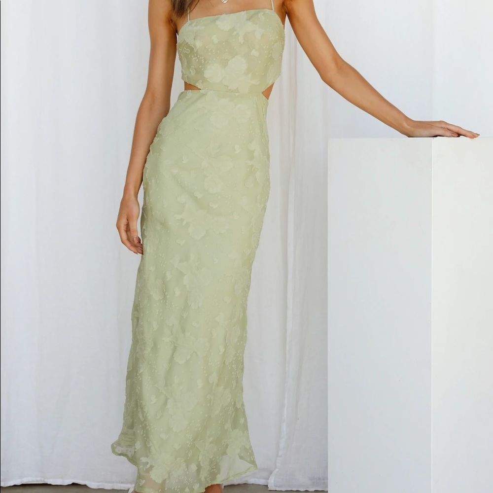 sage midi dress💚💚💚